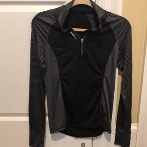 Reebok running shirt with thumb holes